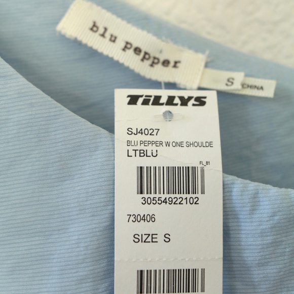 NWT Blu Pepper 1 Shoulder Top Ruffled Tilly's - Picture 6 of 7